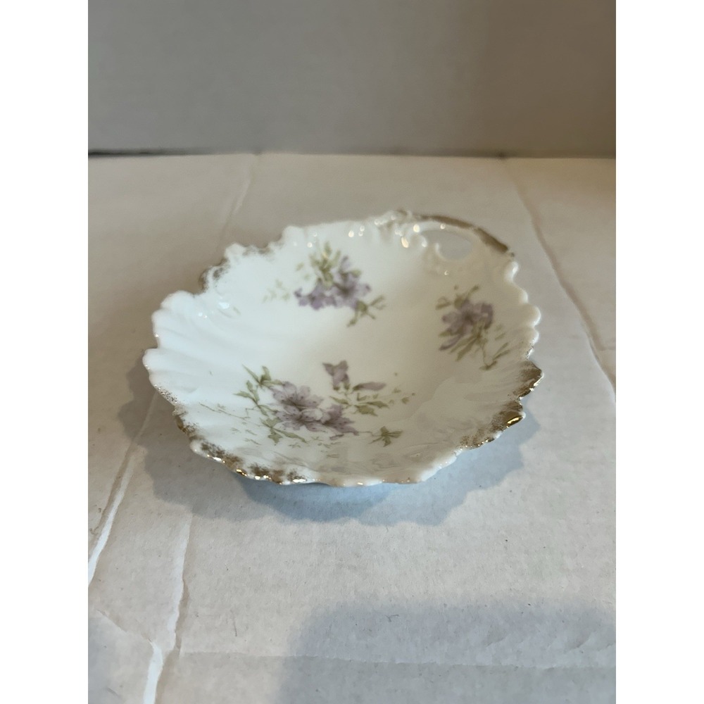 Antique Haviland‎ & Co. Limoges France Purple Floral Scallop Dish With Gold Trim